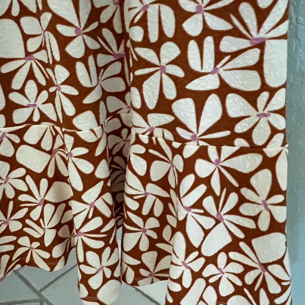 Hutch Anthropologie Floral print form fitting Midi Dress brown and cream - Picture 9 of 14